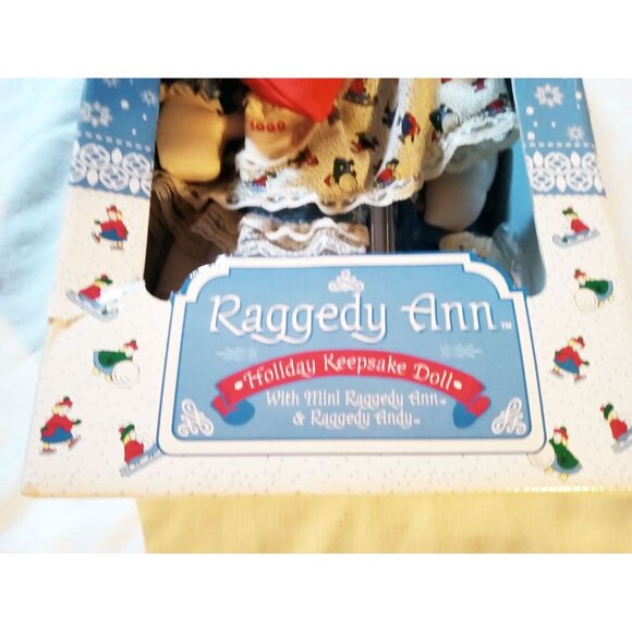 Raggedy Ann Holiday Keepsake Doll 1999 18" Applause Mini Raggedy Ann & Stand - Picture 8 of 15